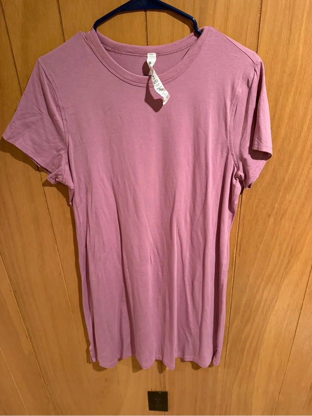 lululemon athletica Short Sleeve Tee Dress in Mauve